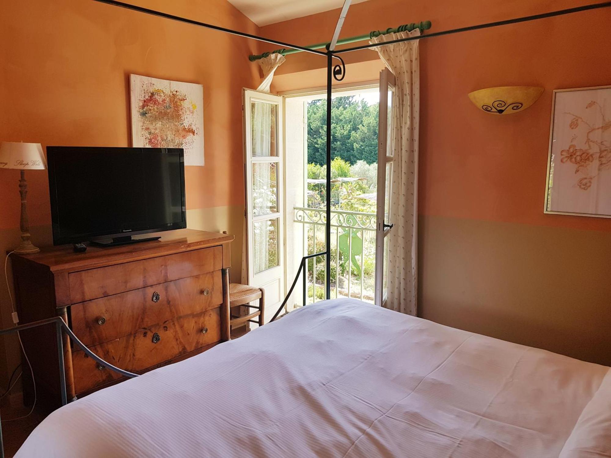 Mas Des Figues - Mas Xviiie - Ouvert 01 Mai Au 30 Septembre 2025 - Piscine Tres Calme - Alpilles Saint Remy De Provence - Cuisine Faite Maison Brunch Mediterraneen - Certifie Biologique Frbio10 Potager Huile D'Olive Bio Roseraie Biodiversite Agritour Buitenkant foto