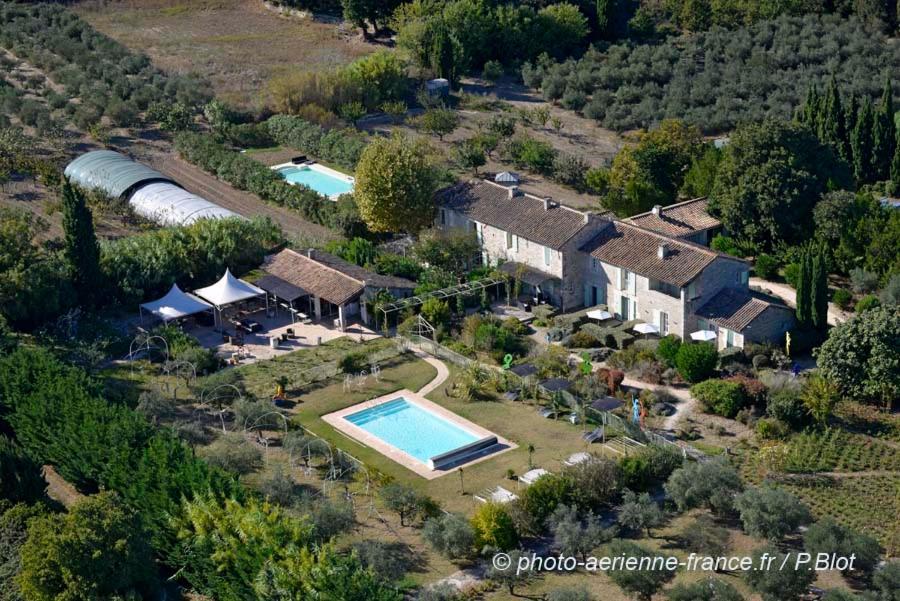 Mas Des Figues - Mas Xviiie - Ouvert 01 Mai Au 30 Septembre 2025 - Piscine Tres Calme - Alpilles Saint Remy De Provence - Cuisine Faite Maison Brunch Mediterraneen - Certifie Biologique Frbio10 Potager Huile D'Olive Bio Roseraie Biodiversite Agritour Buitenkant foto